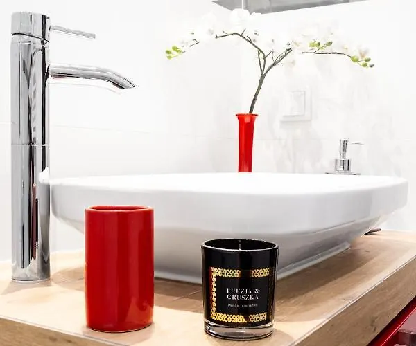 アパート Househost Apartment:lubicz 17d/5 クラクフ